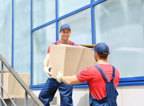 Boxes and furniture arranged for a transparent storage quote